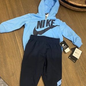 Nike Brand new 6 months baby boy tracksuit